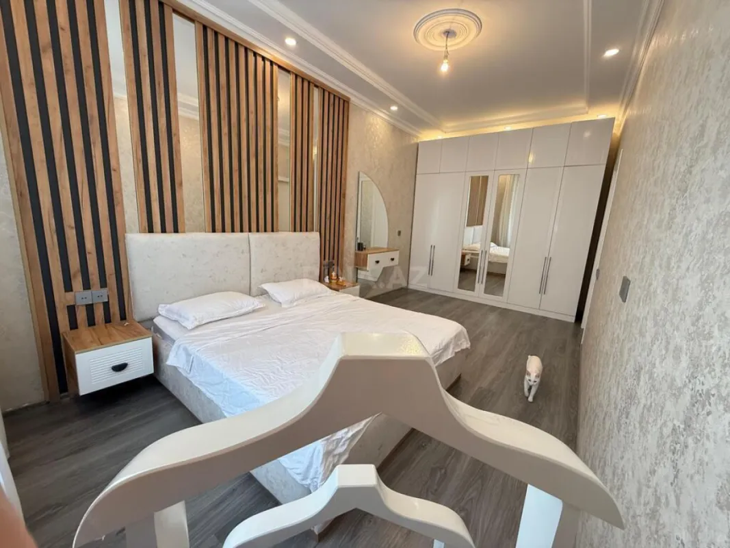 Satılır 4 otaqlı həyət evi 160 m²