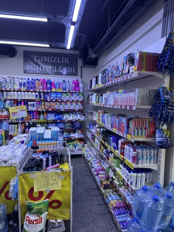 Satılır obyekt 200 m²