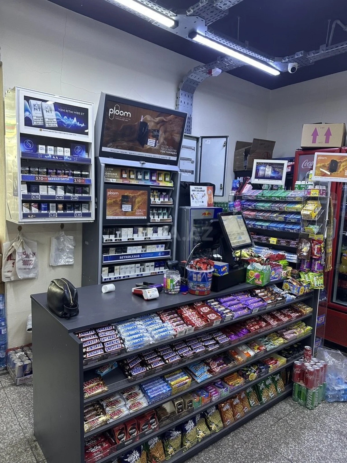 Satılır obyekt 200 m²