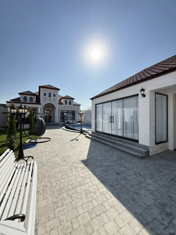 Satılır 5 otaqlı həyət evi 225 m²