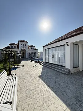 Satılır 5 otaqlı həyət evi 225 m²