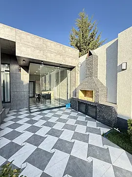 Satılır 4 otaqlı həyət evi 150 m²