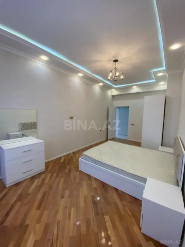 Satılır 3 otaqlı mənzil 95 m²