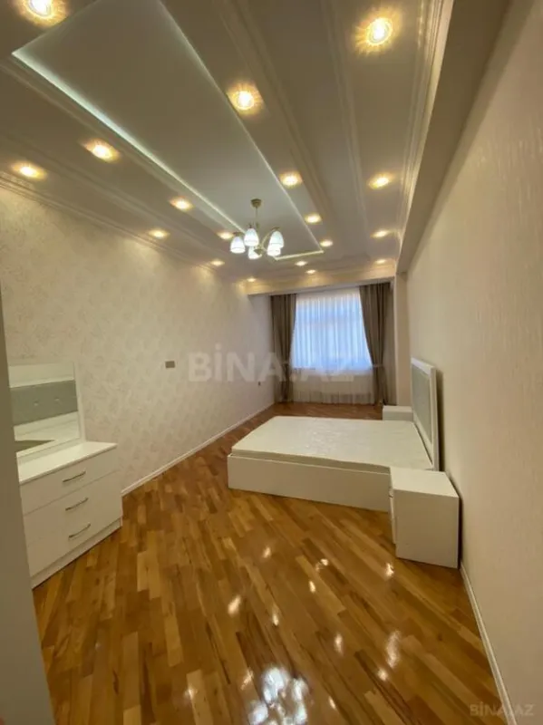 Satılır 3 otaqlı mənzil 95 m²
