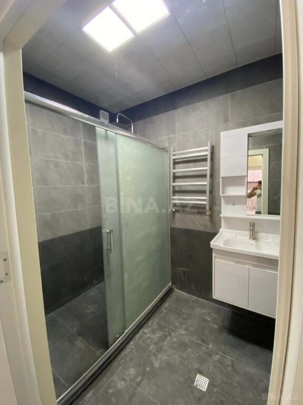 Satılır 3 otaqlı mənzil 95 m²