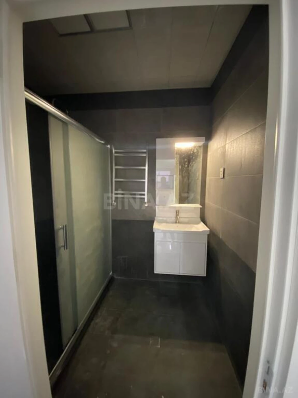 Satılır 3 otaqlı mənzil 95 m²