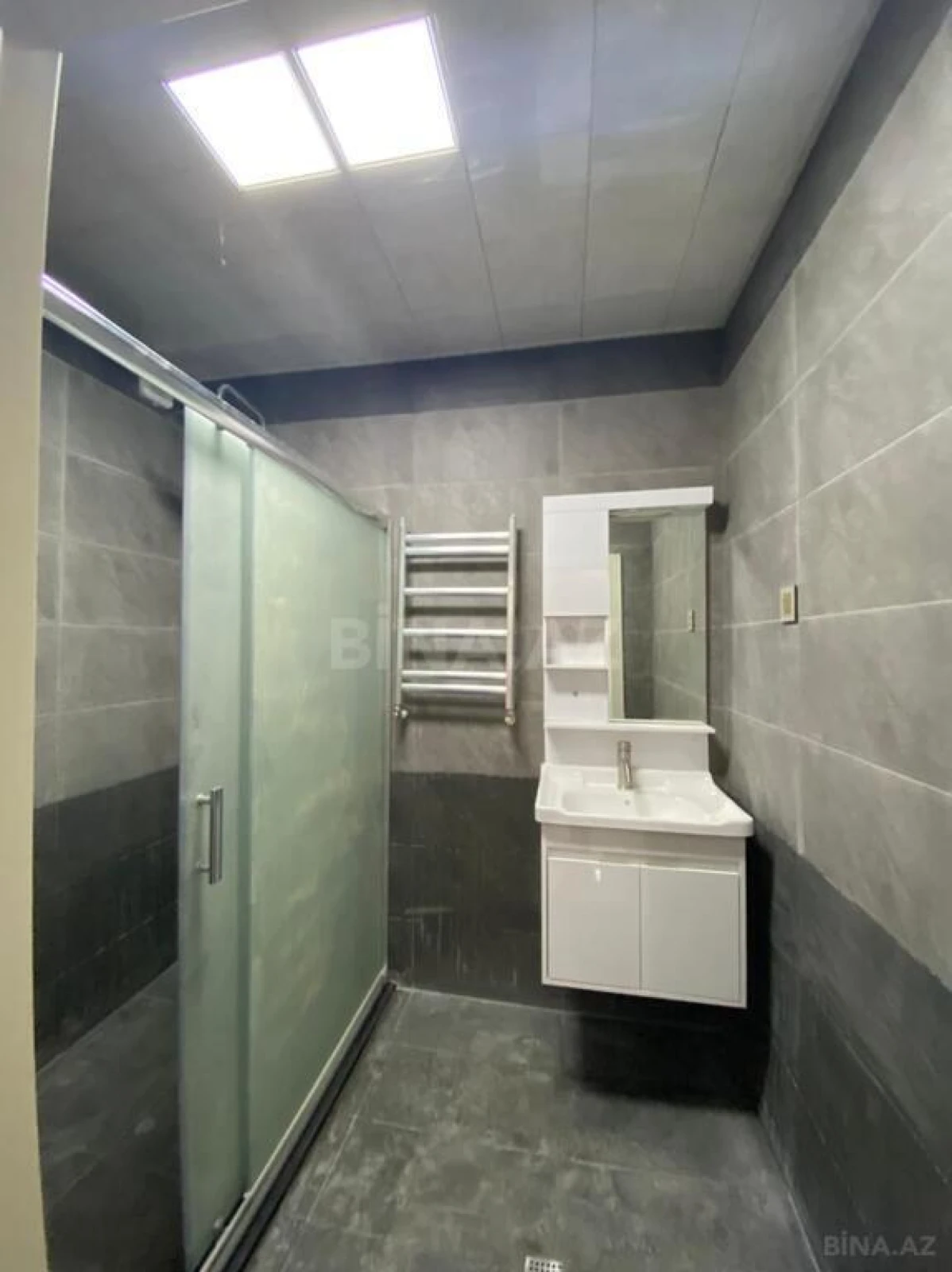 Satılır 3 otaqlı mənzil 95 m²