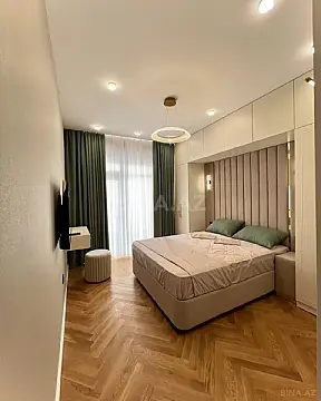 Kirayə verilir 3 otaqlı mənzil 140 m²