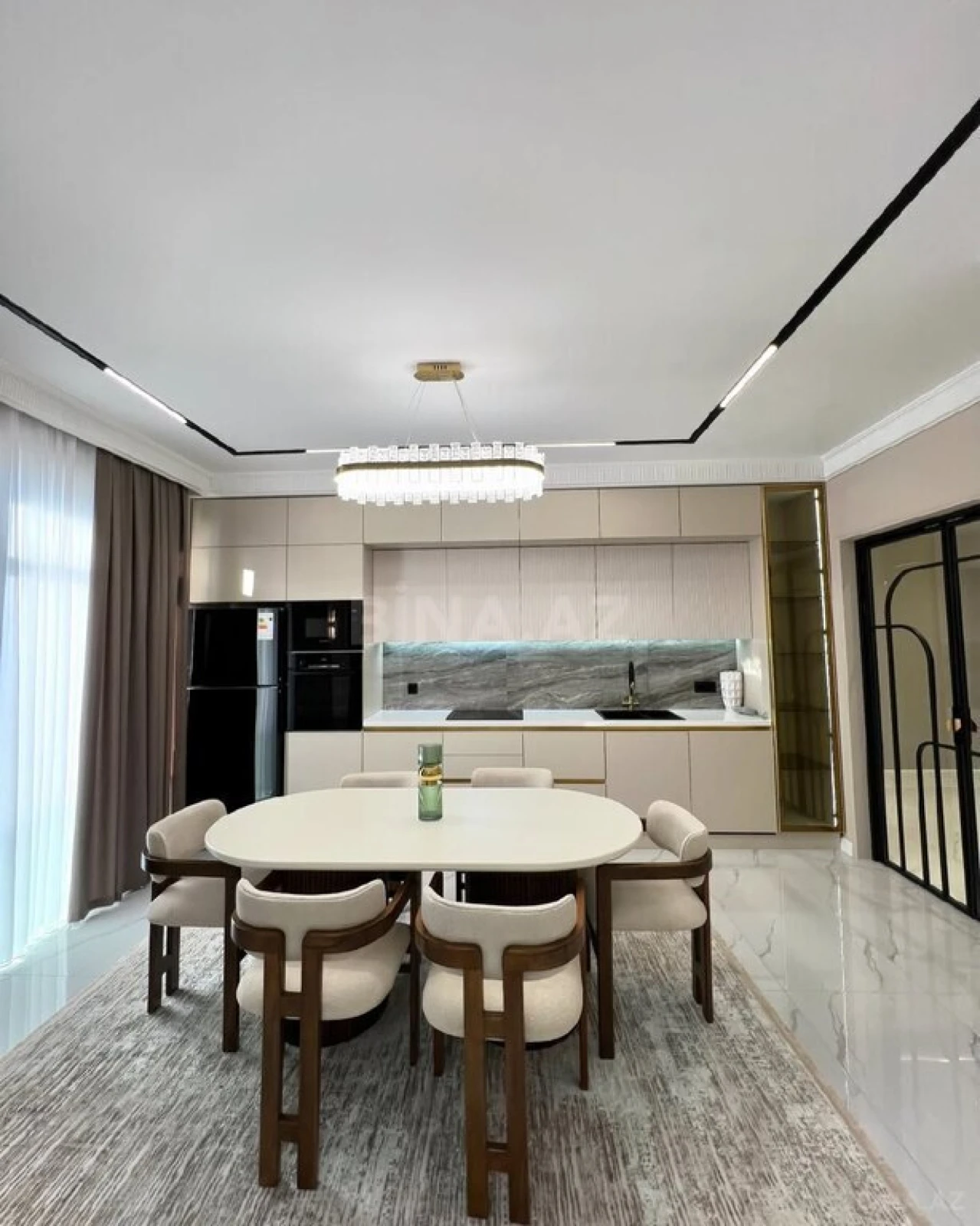 Kirayə verilir 3 otaqlı mənzil 140 m²