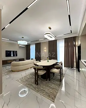 Kirayə verilir 3 otaqlı mənzil 140 m²
