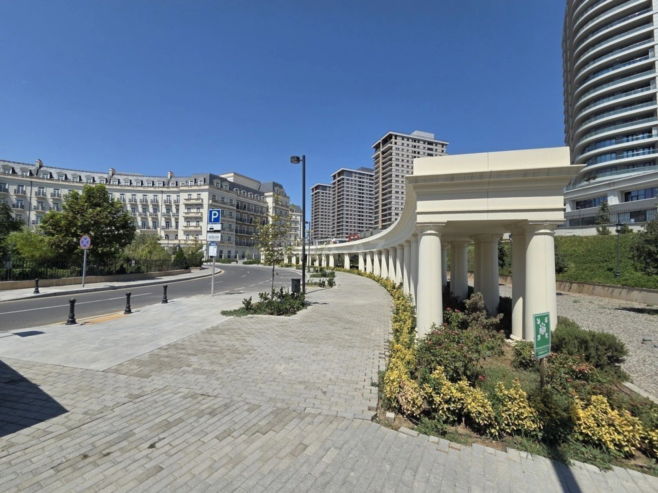 Satılır 7 otaqlı mənzil 231 m²