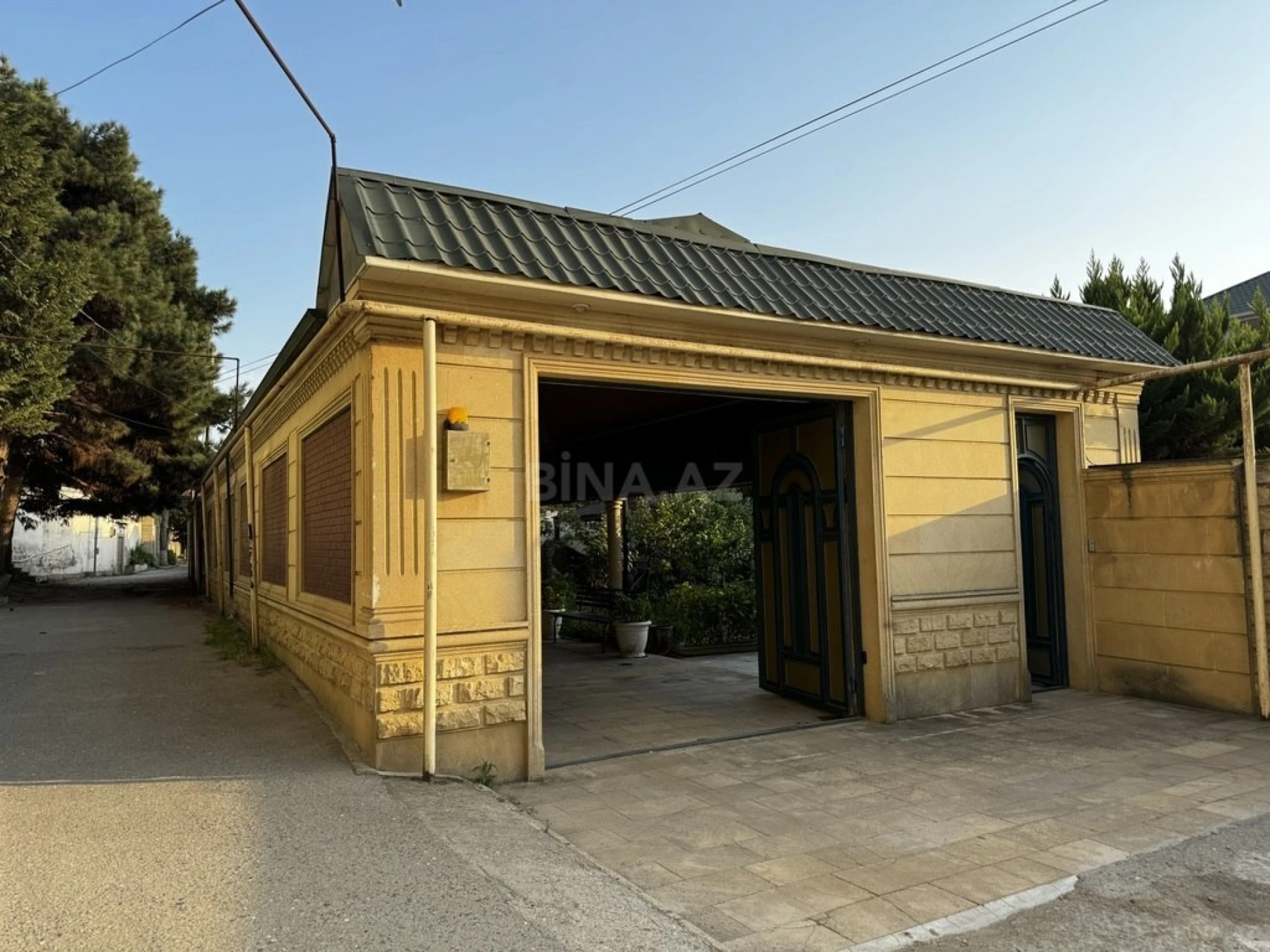 Satılır 7 otaqlı həyət evi 600 m²