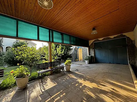 Satılır 7 otaqlı həyət evi 600 m²