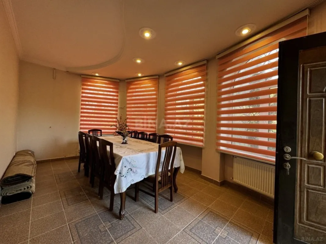 Satılır 7 otaqlı həyət evi 600 m²
