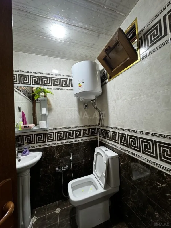 Satılır 7 otaqlı həyət evi 600 m²