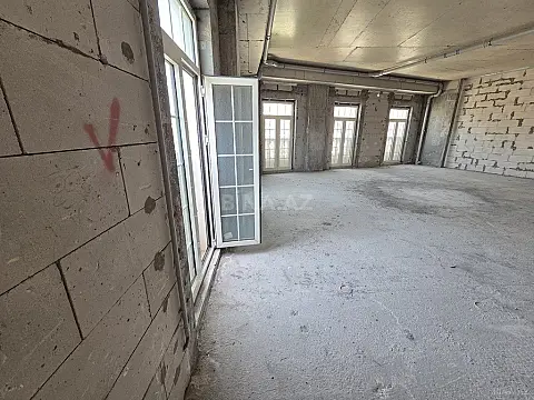 Satılır 3 otaqlı mənzil 118.4 m²