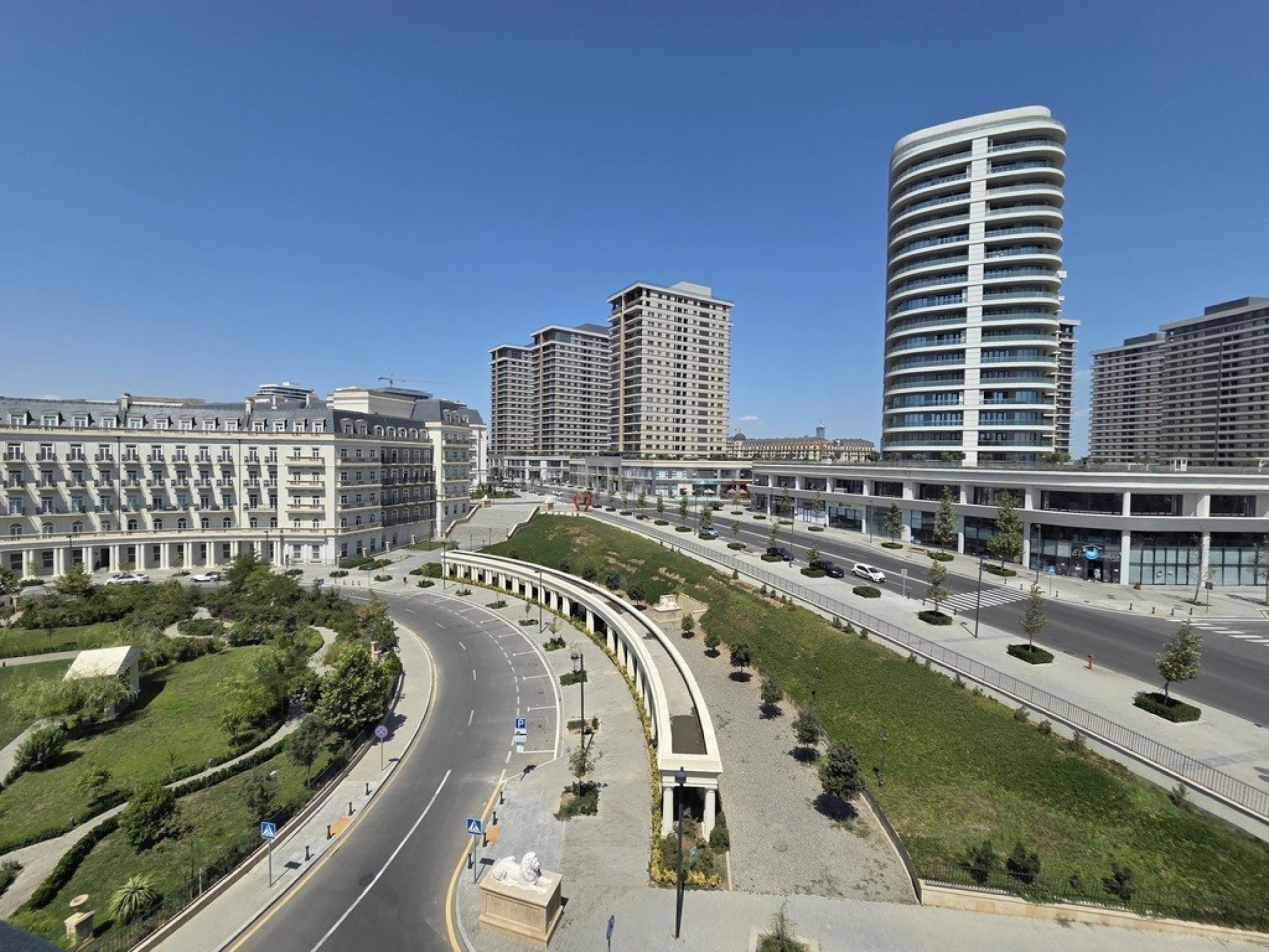 Satılır 3 otaqlı mənzil 118.4 m²