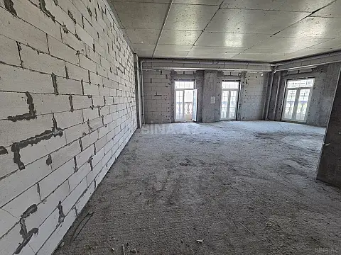 Satılır 3 otaqlı mənzil 118.4 m²