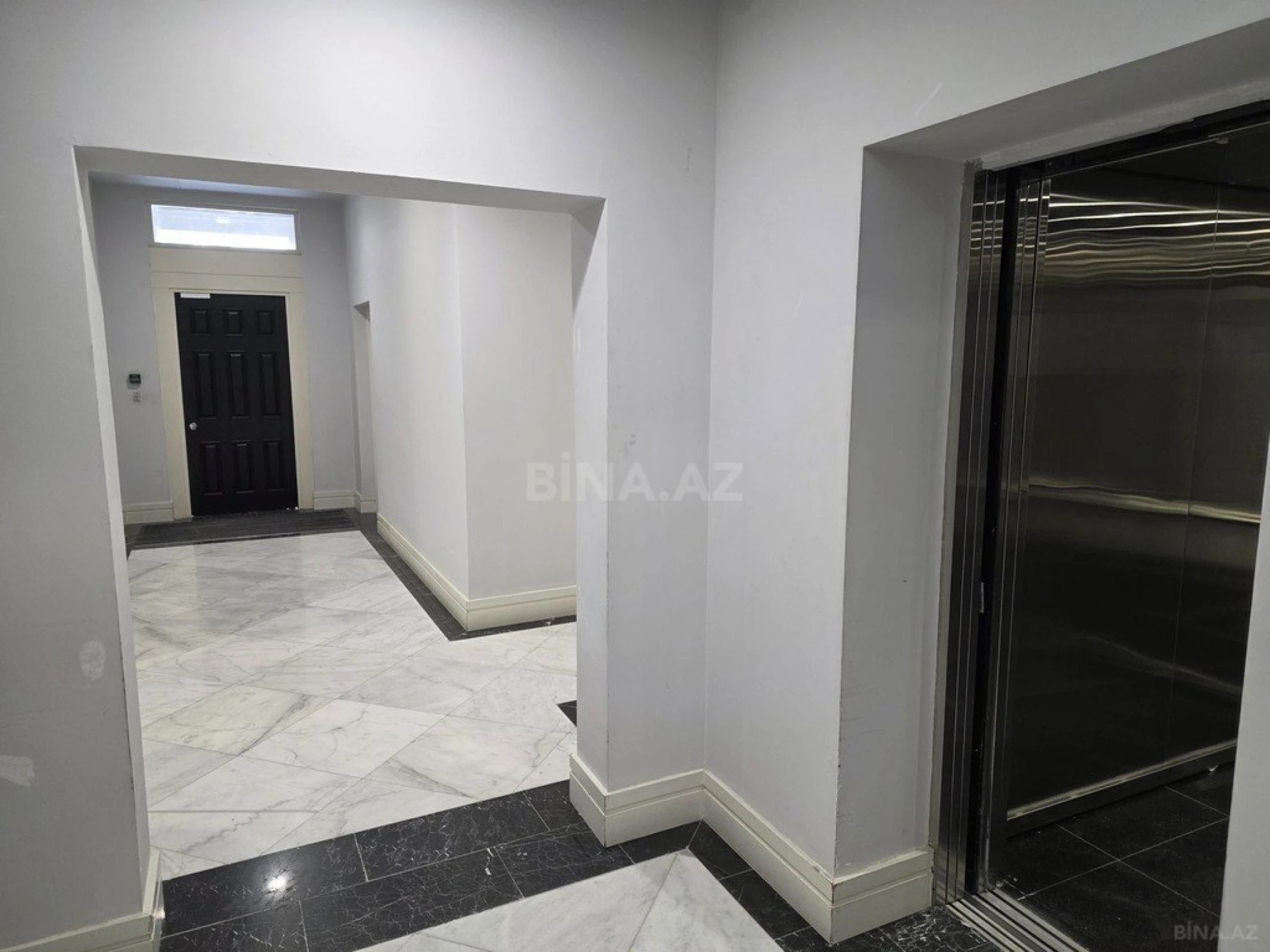 Satılır 3 otaqlı mənzil 112.2 m²