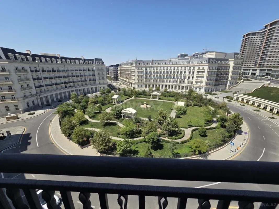 Satılır 3 otaqlı mənzil 112.2 m²