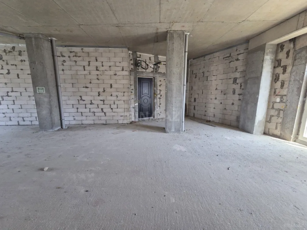 Satılır 3 otaqlı mənzil 112.2 m²