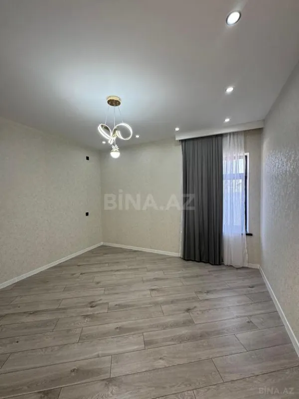Satılır 4 otaqlı həyət evi 200 m²