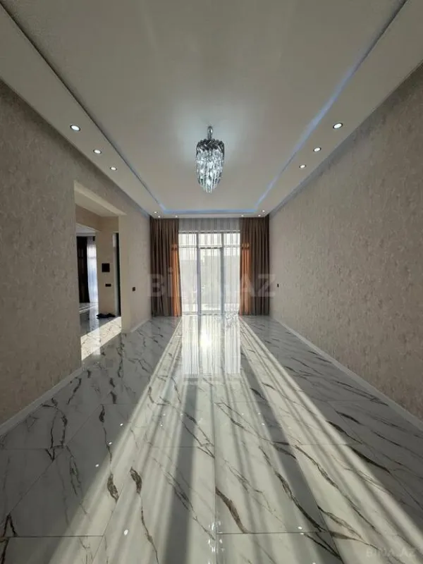 Satılır 4 otaqlı həyət evi 200 m²