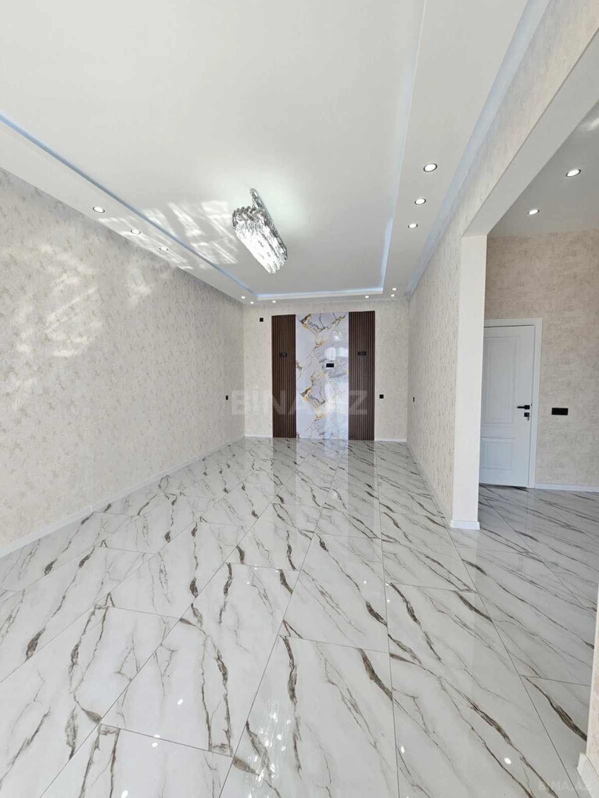 Satılır 5 otaqlı həyət evi 200 m²