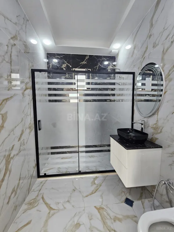 Satılır 5 otaqlı həyət evi 200 m²