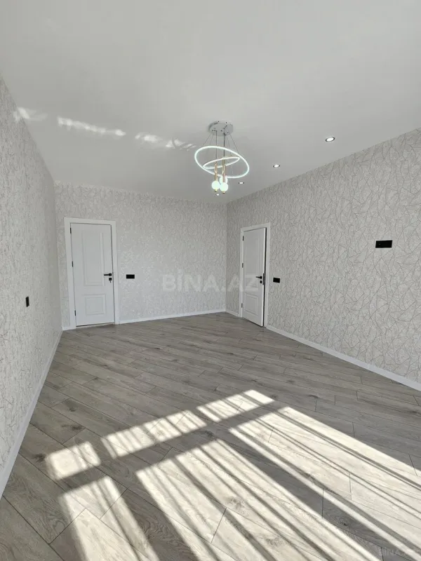Satılır 5 otaqlı həyət evi 200 m²