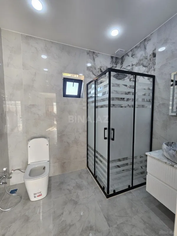Satılır 5 otaqlı həyət evi 200 m²