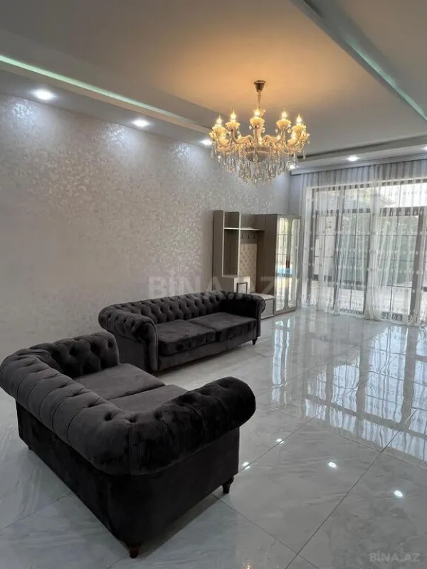 Satılır 5 otaqlı həyət evi 220 m²