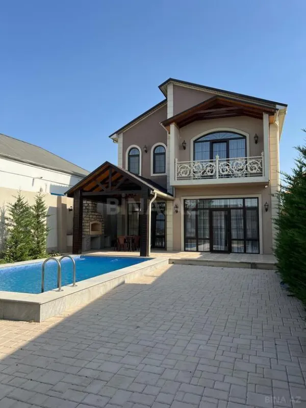 Satılır 5 otaqlı həyət evi 220 m²