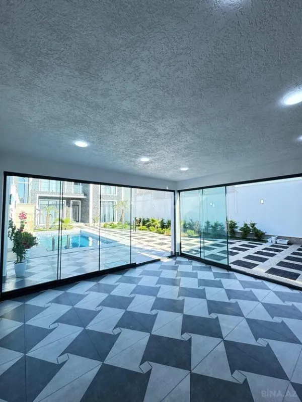 Satılır 5 otaqlı həyət evi 200 m²
