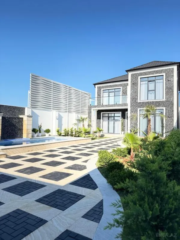 Satılır 5 otaqlı həyət evi 200 m²