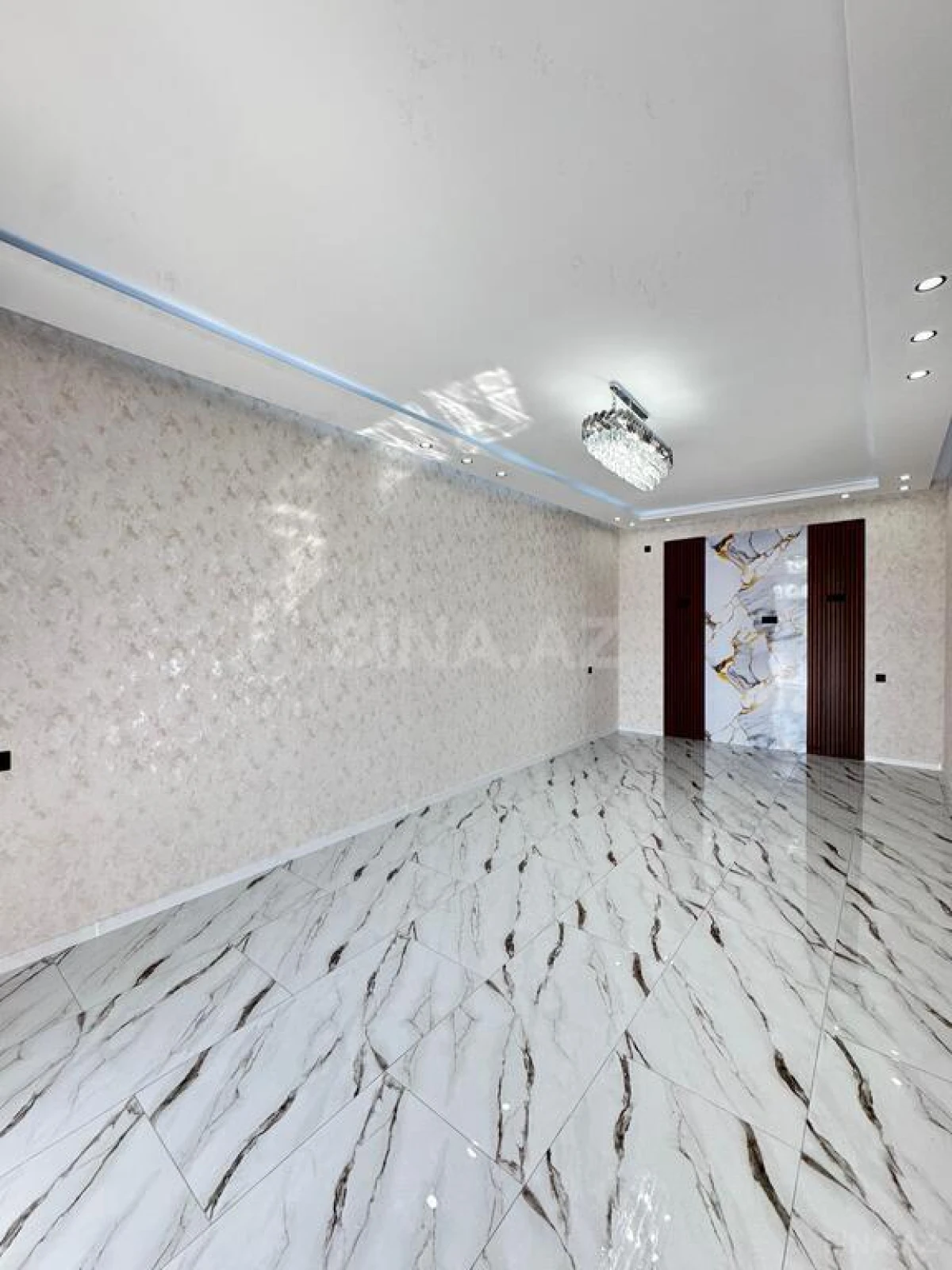 Satılır 5 otaqlı həyət evi 200 m²