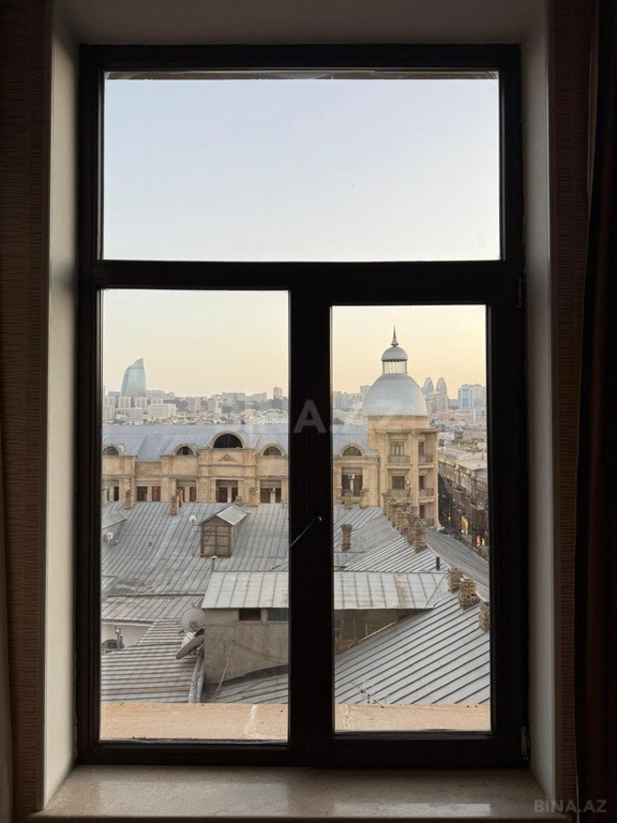 Satılır 3 otaqlı mənzil 138 m²