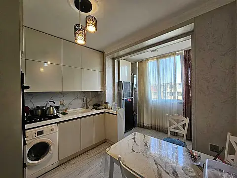 Satılır 3 otaqlı mənzil 80 m²