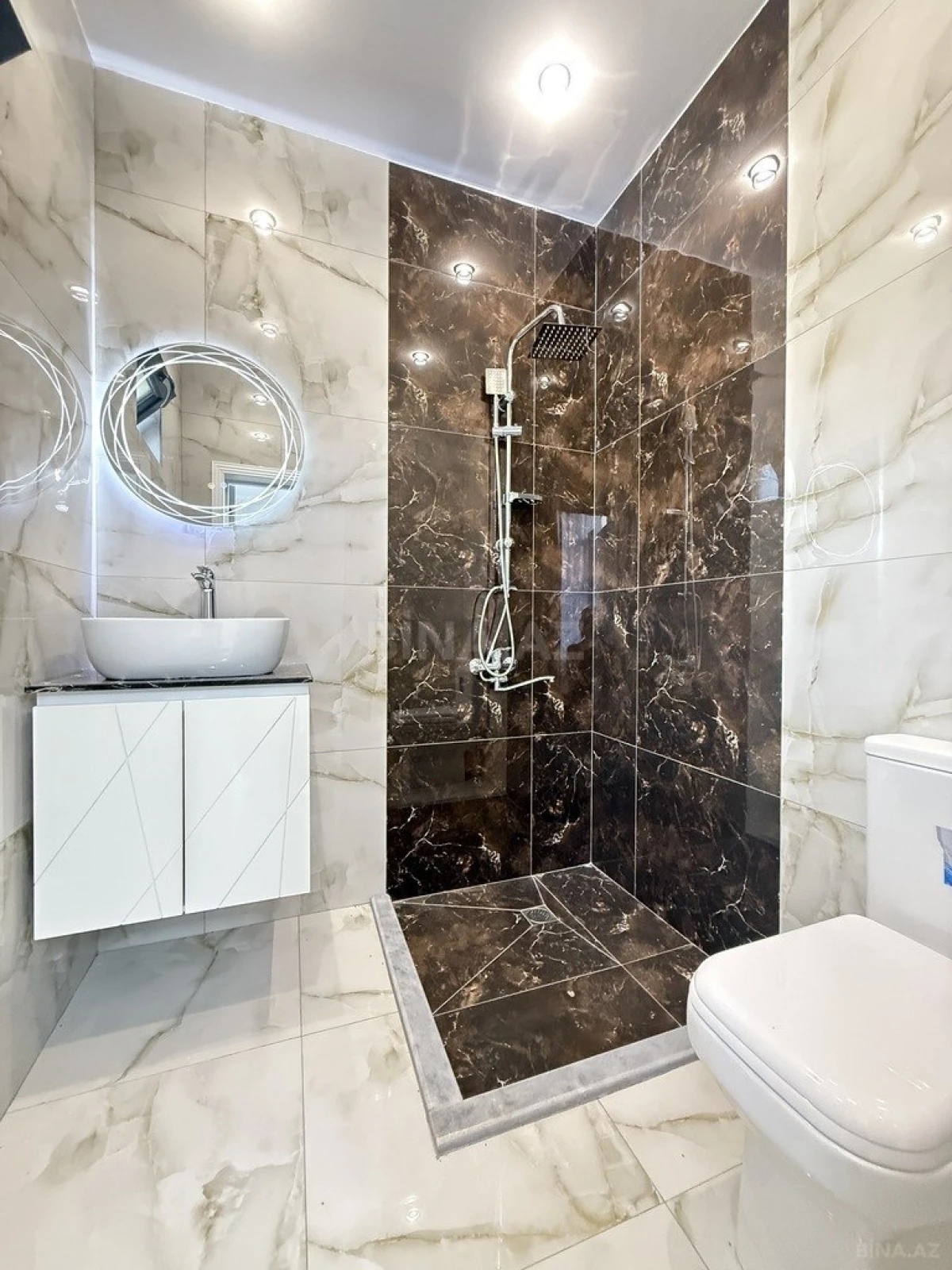 Satılır 4 otaqlı həyət evi 135 m²