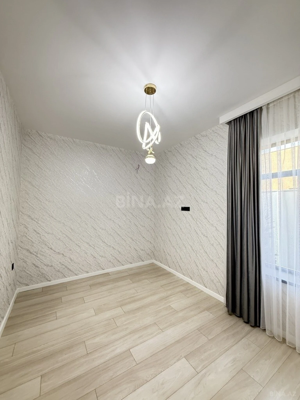 Satılır 4 otaqlı həyət evi 135 m²