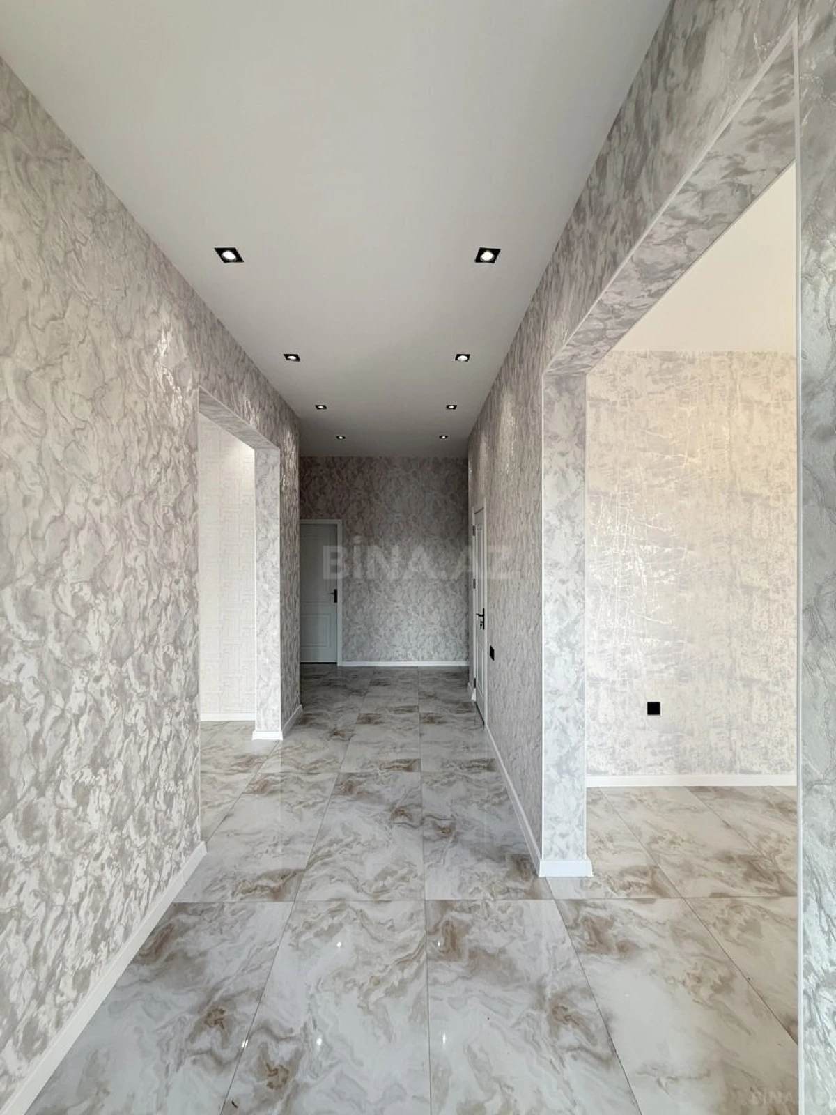 Satılır 4 otaqlı həyət evi 135 m²
