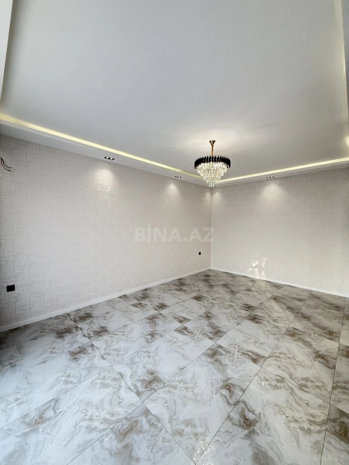 Satılır 4 otaqlı həyət evi 135 m²