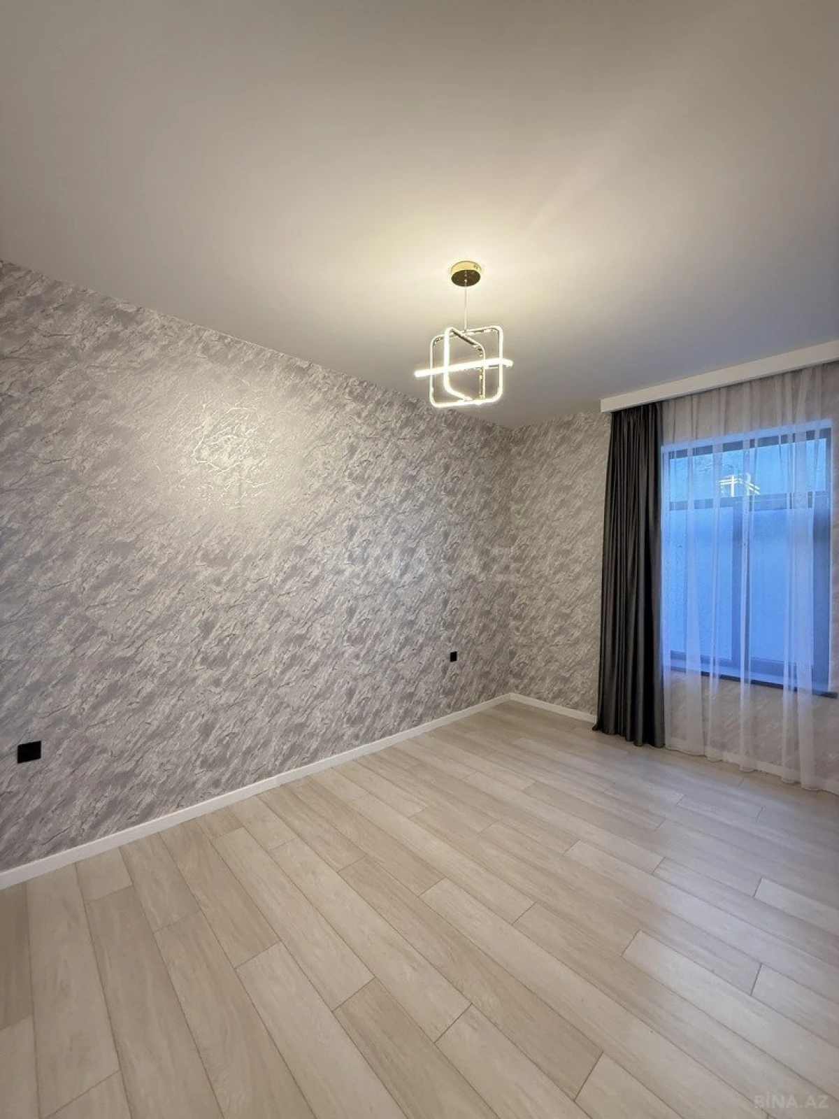 Satılır 4 otaqlı həyət evi 135 m²