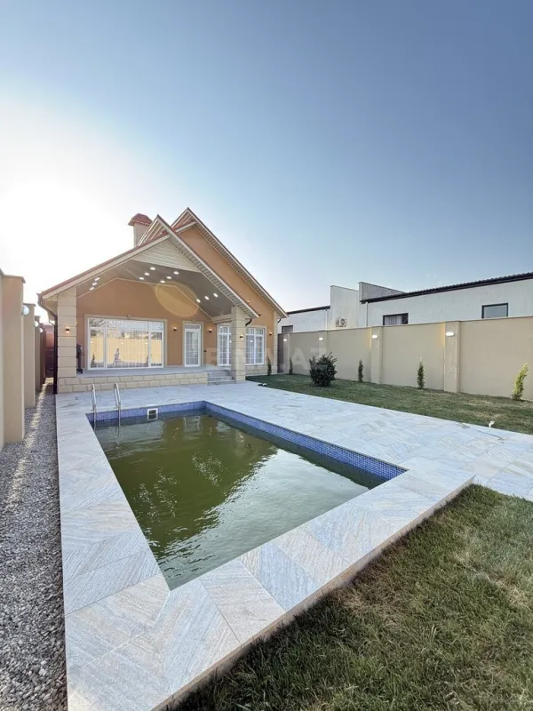 Satılır 4 otaqlı həyət evi 150 m²