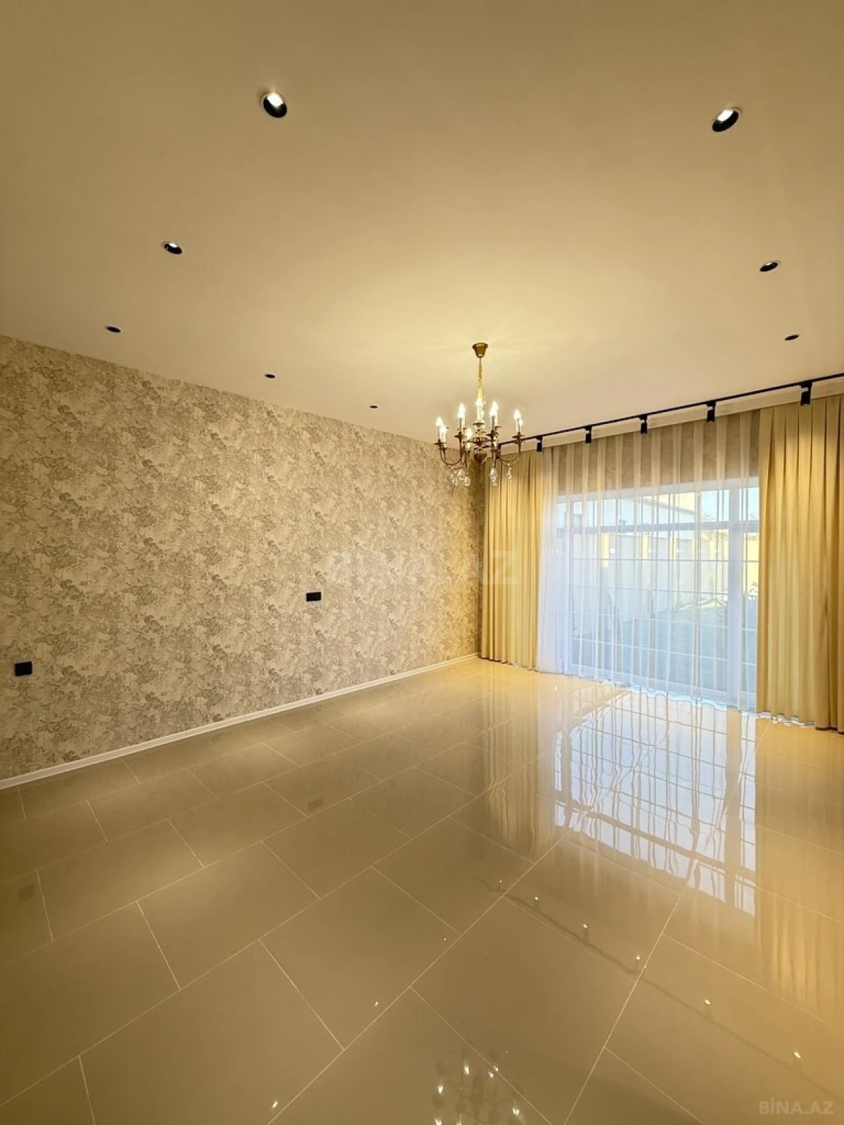 Satılır 4 otaqlı həyət evi 150 m²