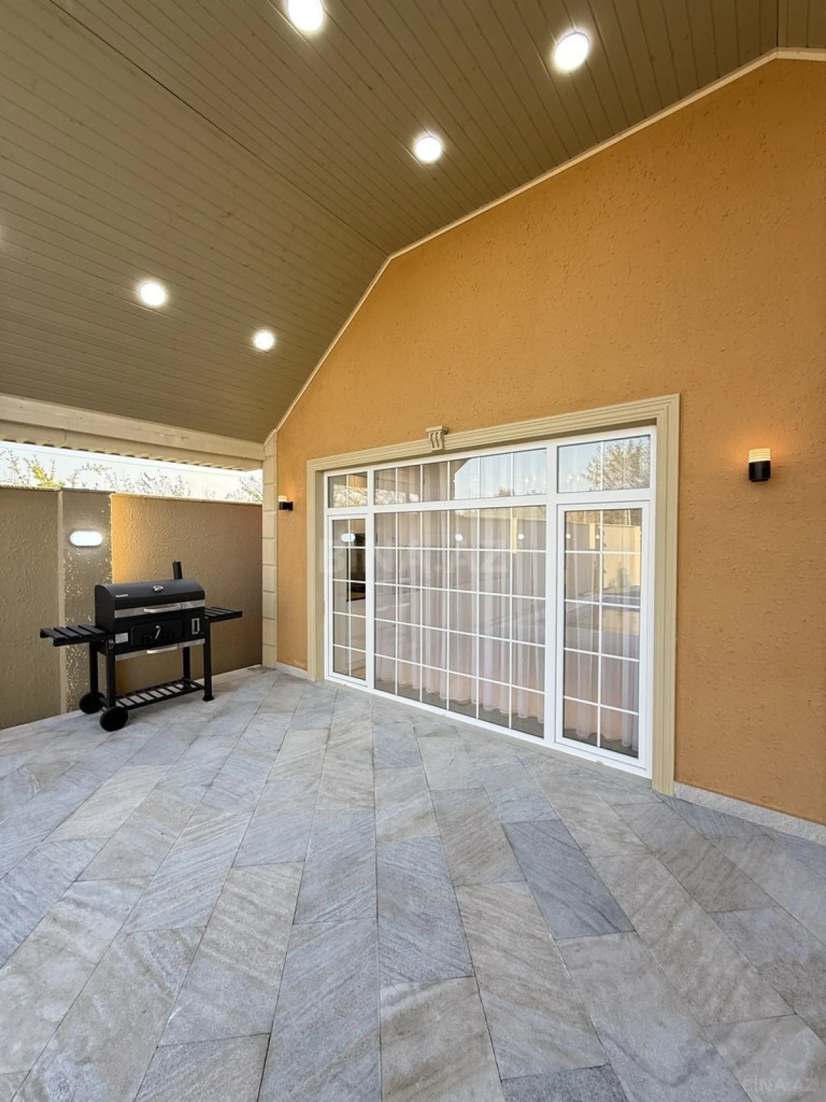 Satılır 4 otaqlı həyət evi 150 m²