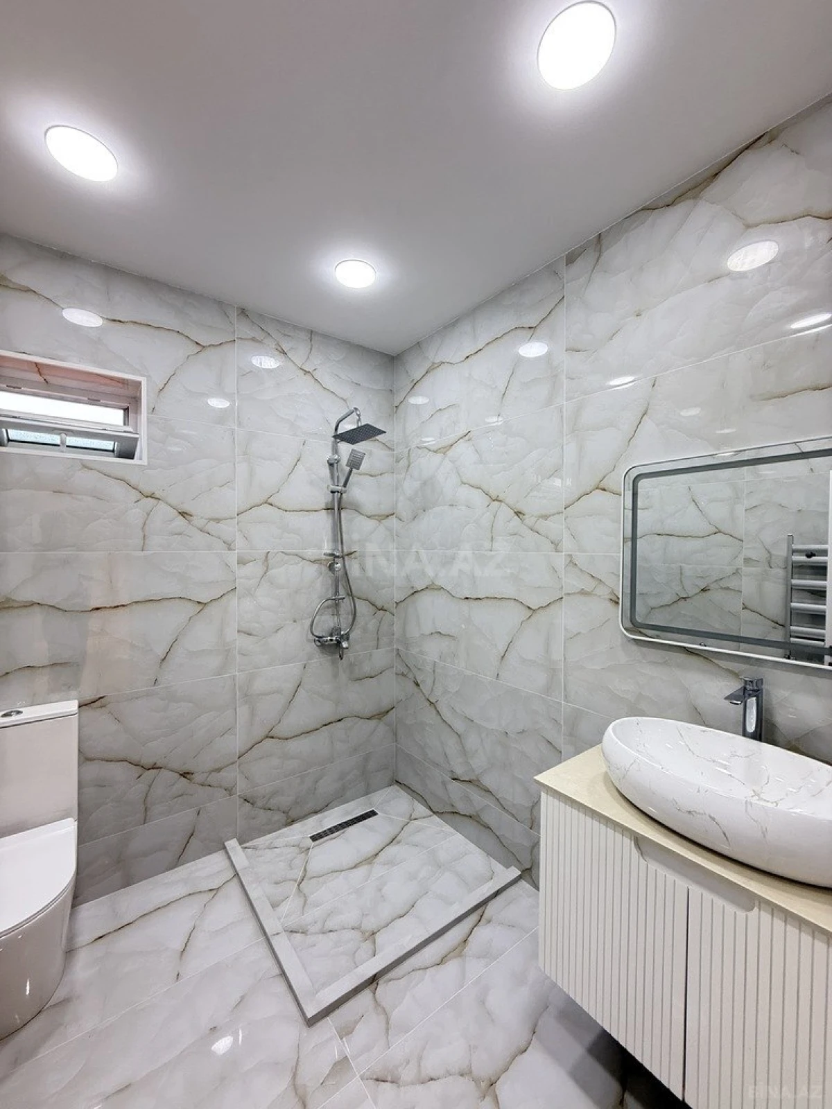 Satılır 4 otaqlı həyət evi 150 m²