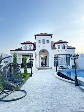 Satılır 5 otaqlı həyət evi 240 m²