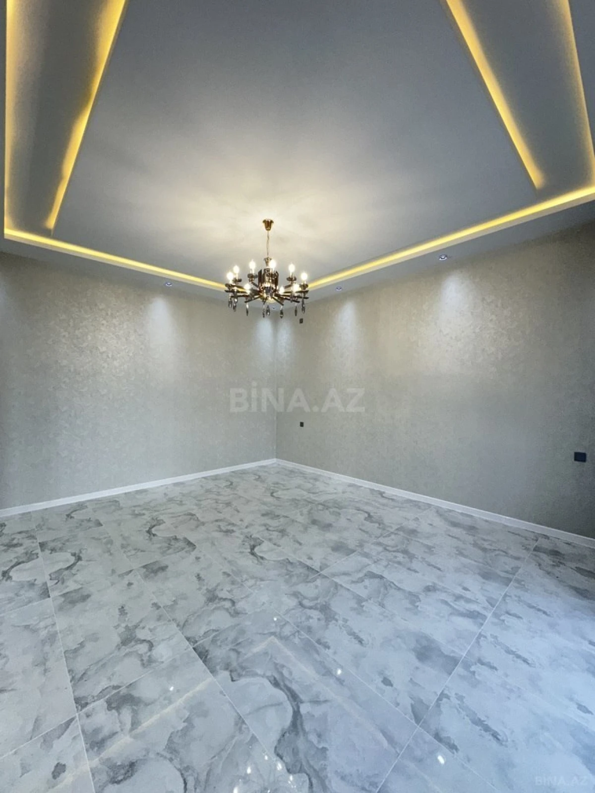 Satılır 4 otaqlı həyət evi 160 m²