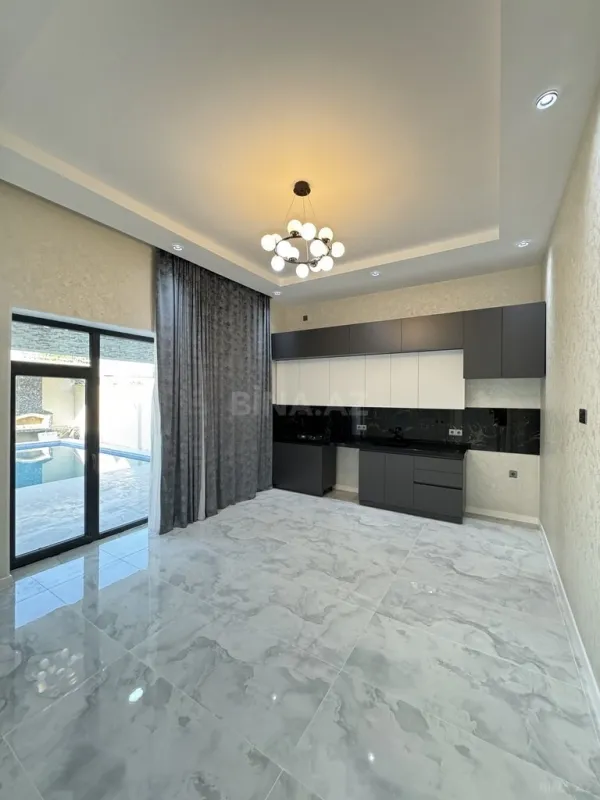 Satılır 4 otaqlı həyət evi 160 m²